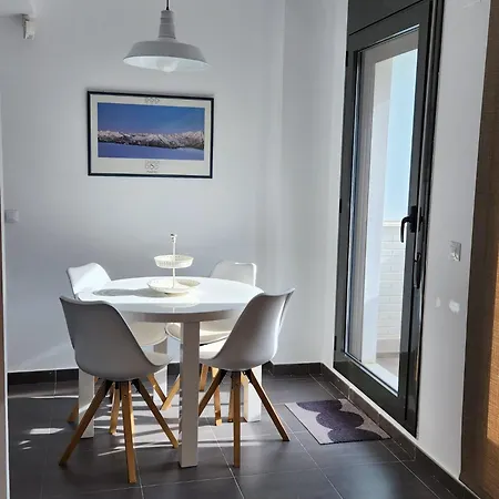 Rd Vii Luxury Mediterranean Apartment *